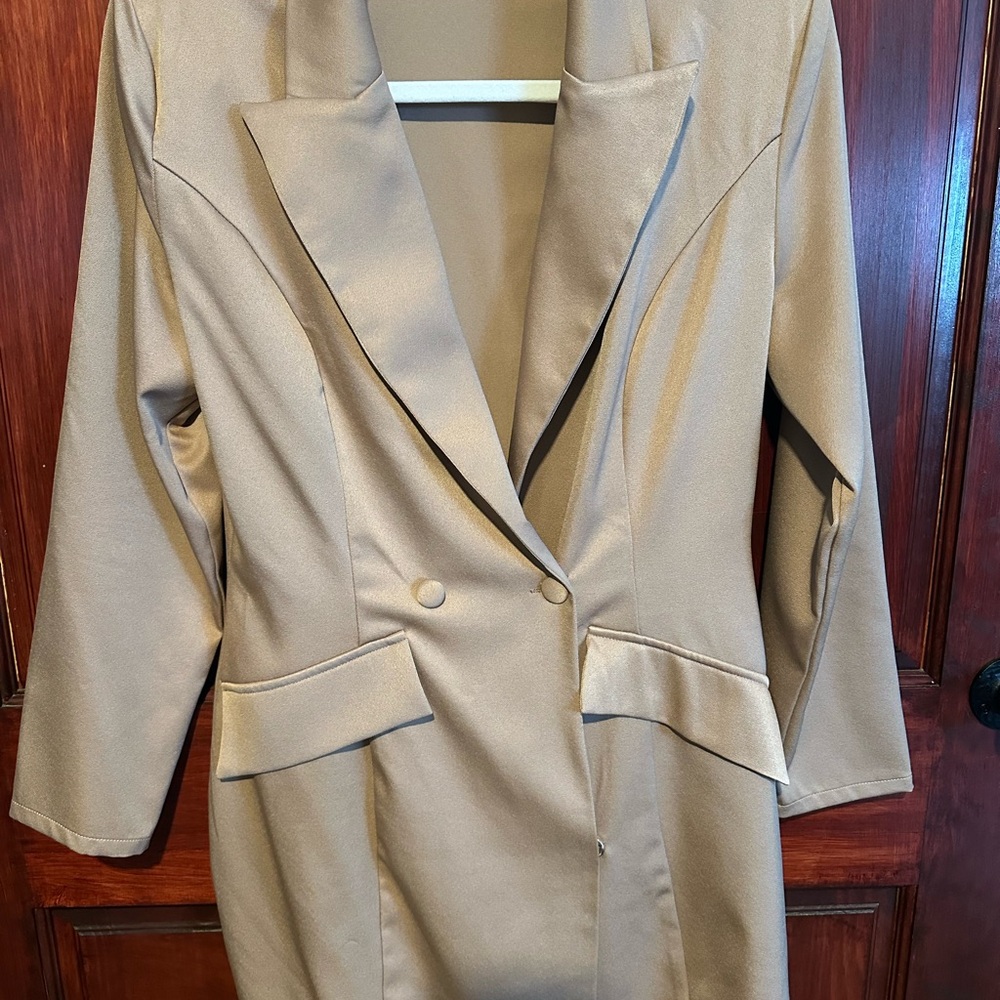 PrettyLittleThing Tan Blazer Structured Blazer dress